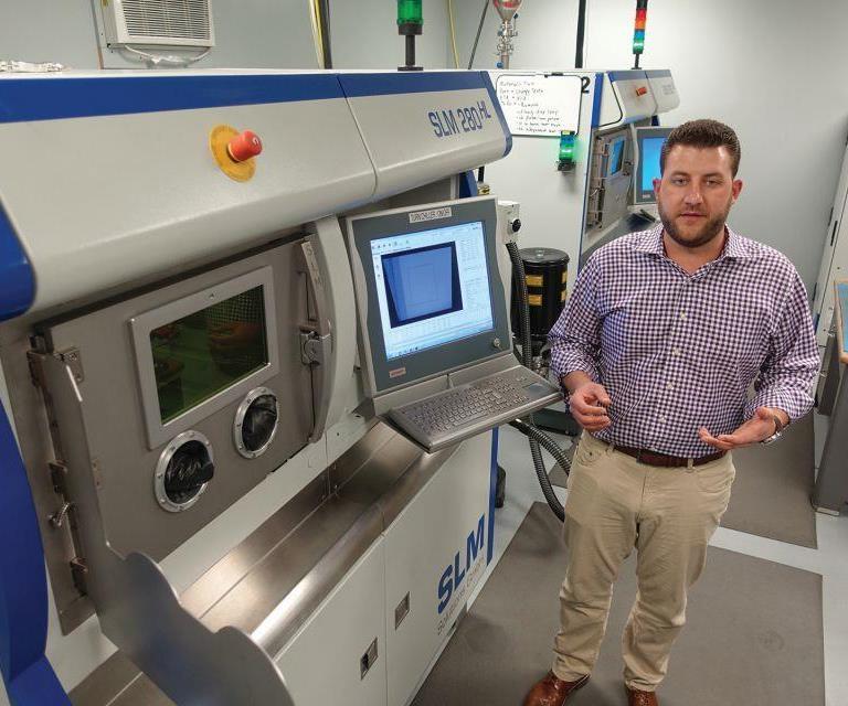 Additive Manufacturing Belongs in a Machine Shop 0317_mms_additivemanufacturingtakesitsplace_0B_web