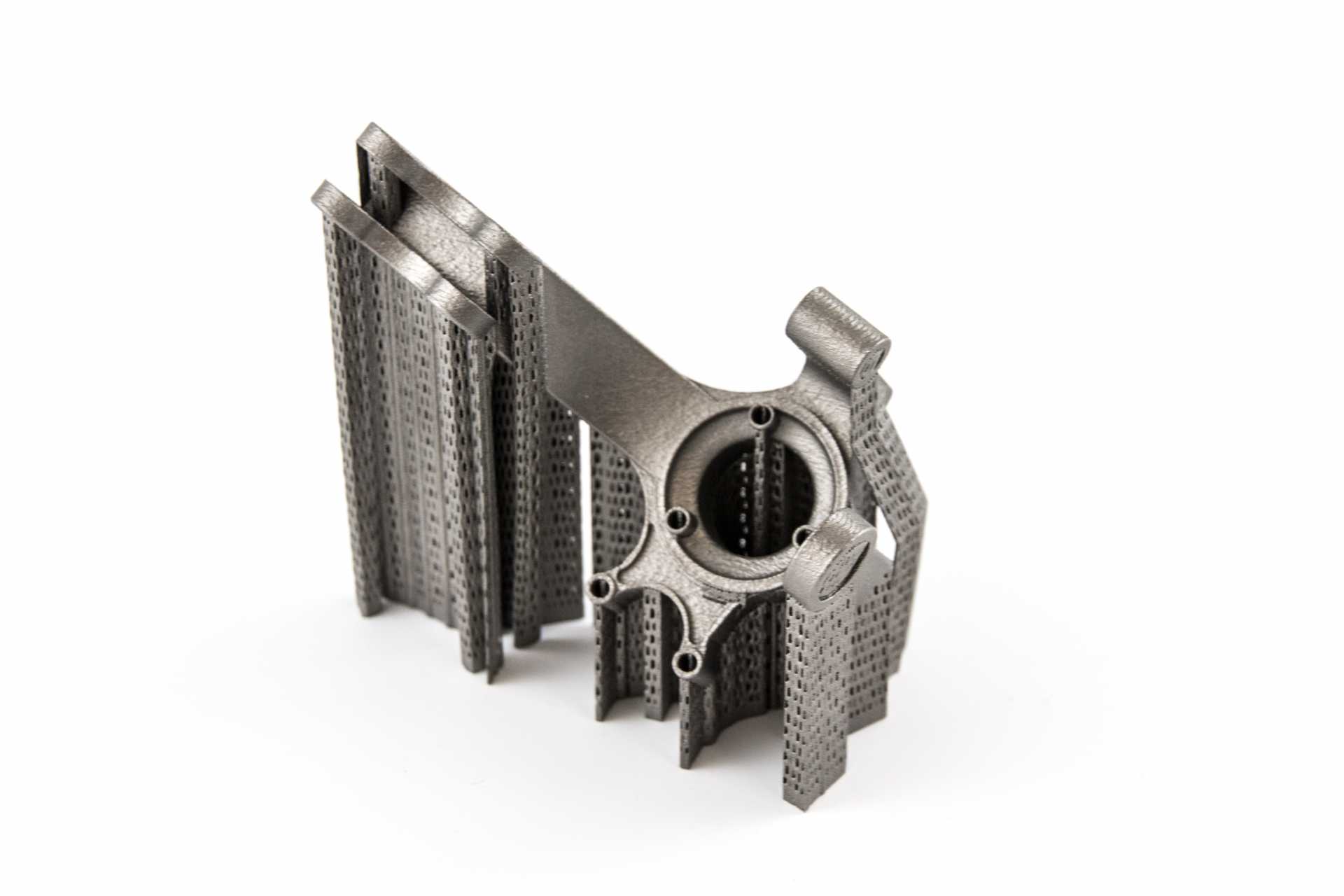 From 3D Printing to Additive Manufacturing: the 6 Fundamental Steps to Achieve the Best Results Materialise-Steel02-Jun18