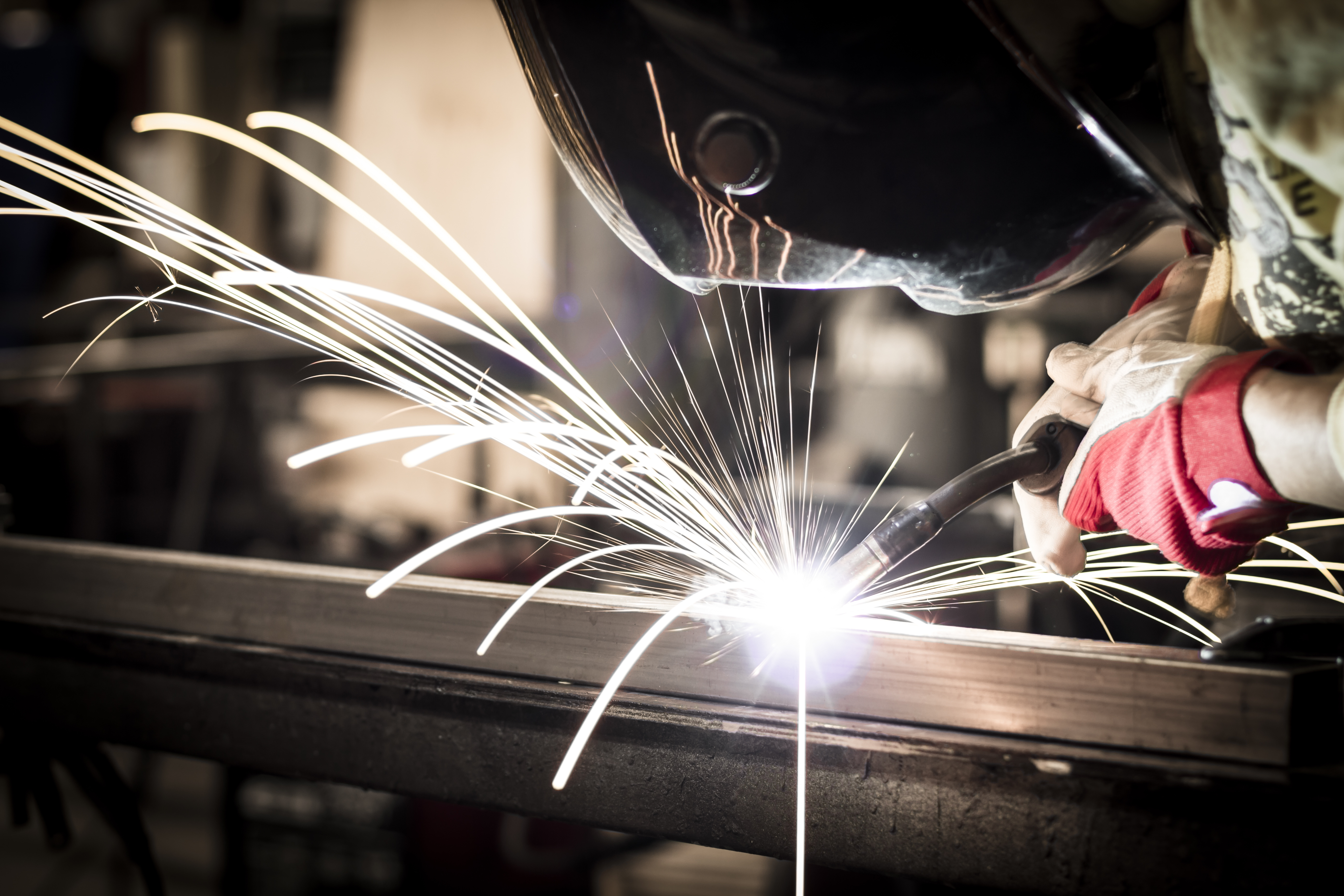 10 Essential Books for Professional Welders Welding of steel structures.