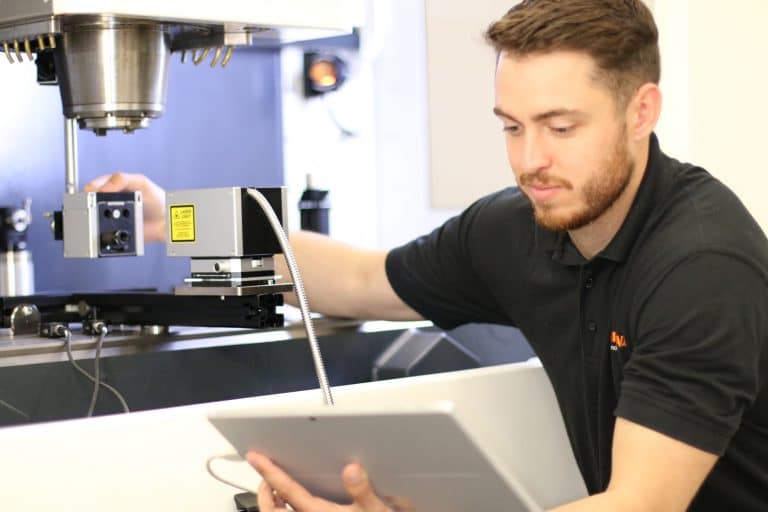 5 Steps to Become a Machinist Pro Lead-Image-Renishaw-XM-60-multi-axis-calibrator-768×512-min