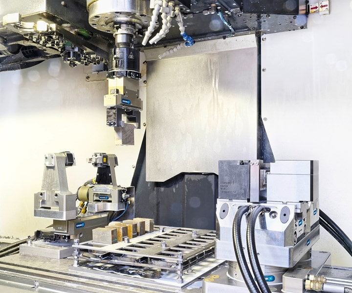 A Shop Where a Machine Loads Itself MMS-0819-bs-Automation-Schunk-Lean Automation-min