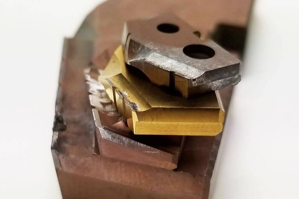 Breaking It Down Chip by Chip: Five Things To Know About Chip Formation in Machining. KiX80dbA (1)