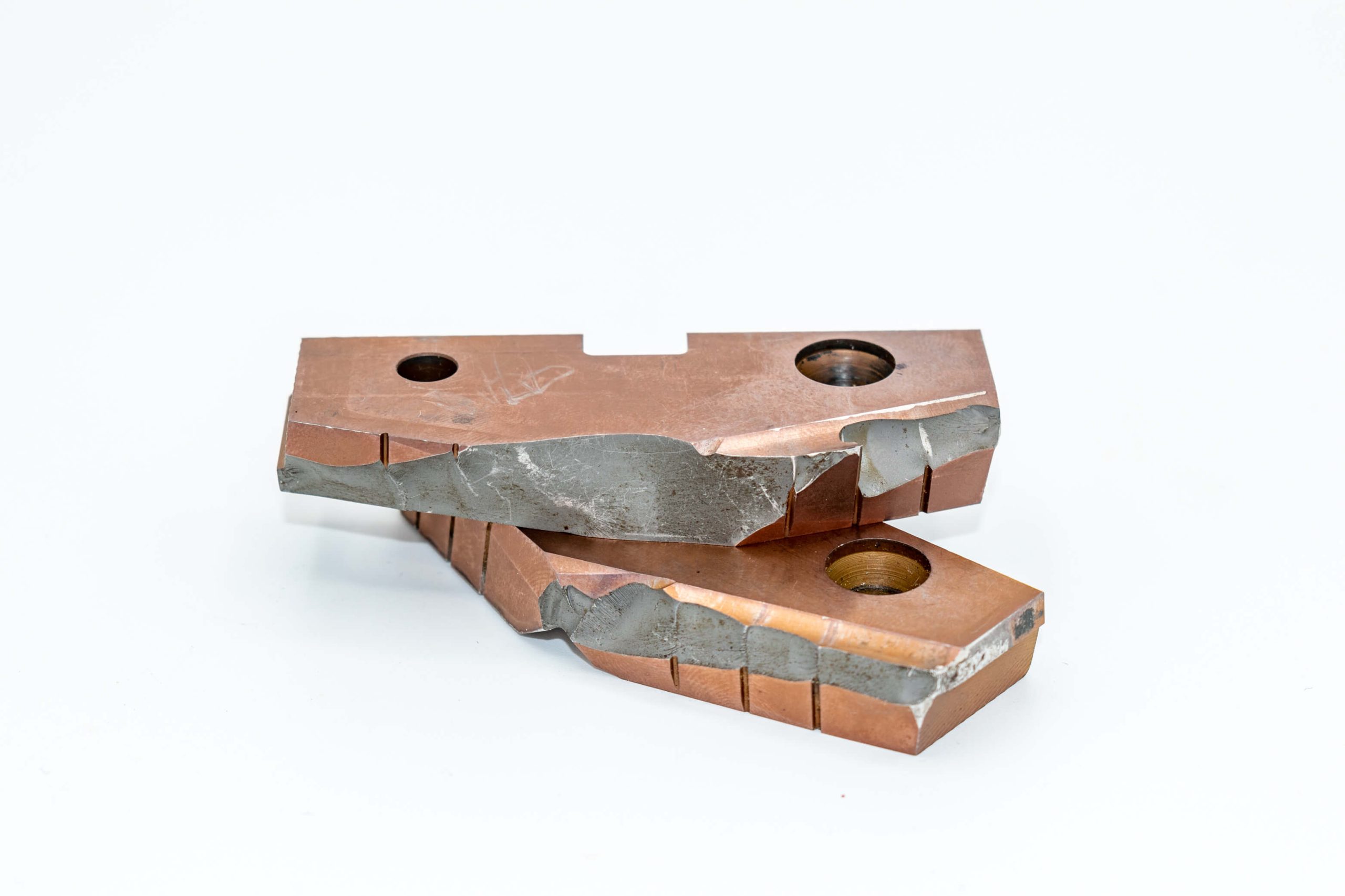 Proactive planning for predictable tool failure INSERT_WEAR_PATTERNS_FRACTURE (1)