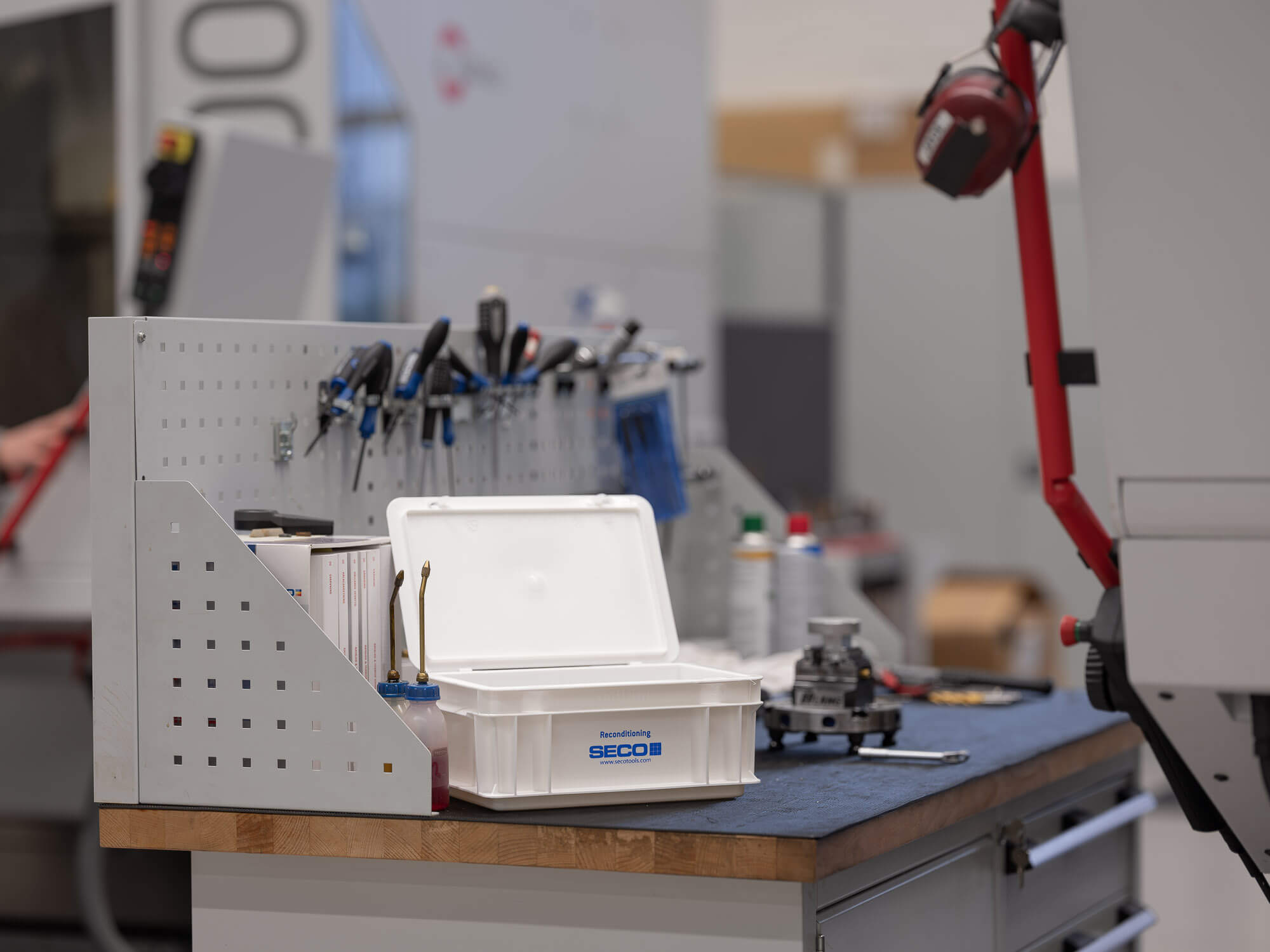 Seco Tool Reconditioning Service Grows by Over 30% And Continues to Increase Seco Tool Reconditioning Box (1)