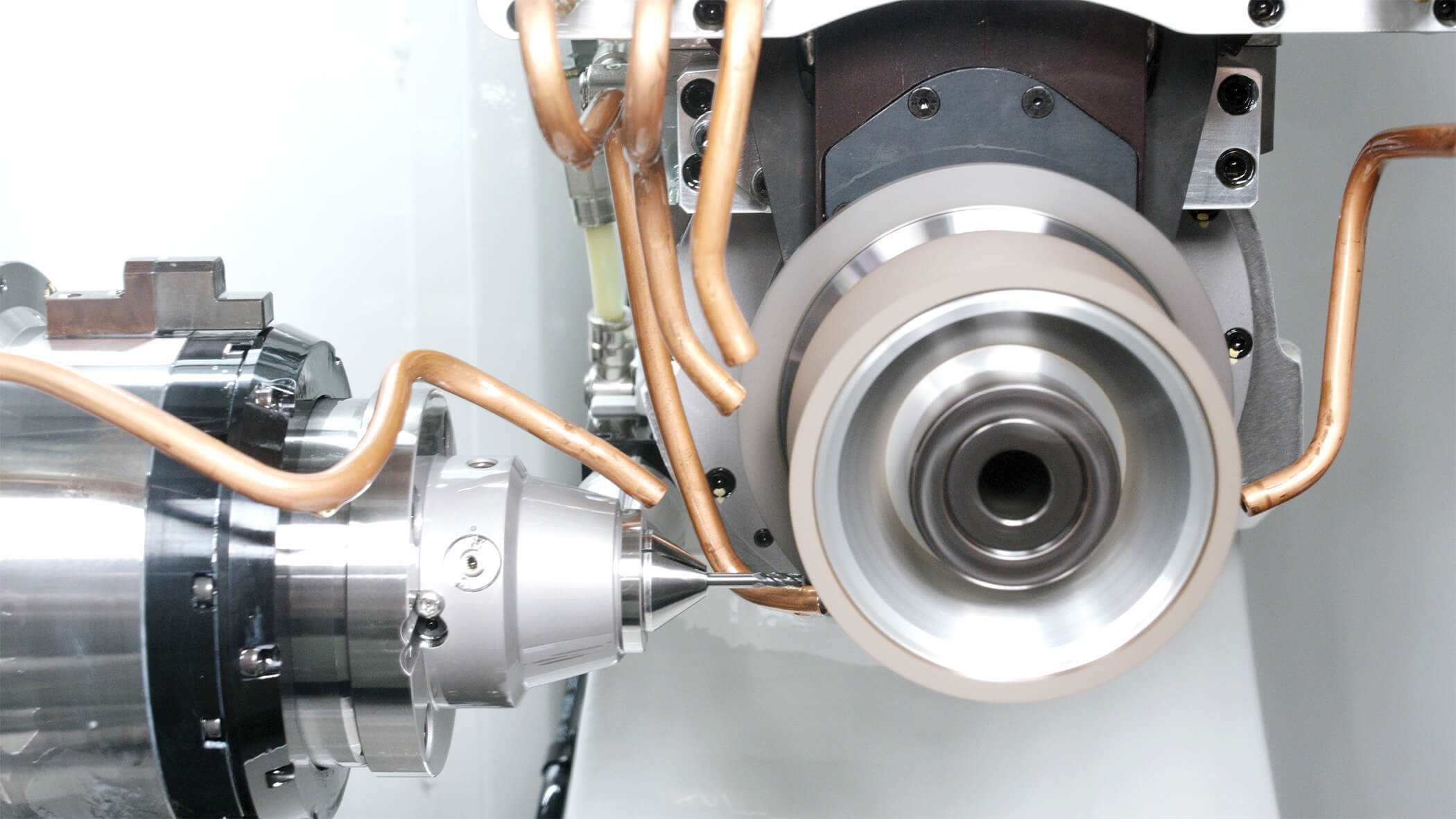 ANCA Inc to Showcase FX5E at EXPO Manufactura in Monterrey, Mexico from Feb 7 - 9, 2023 in Booth 2128 FX5E Inner shot (1)