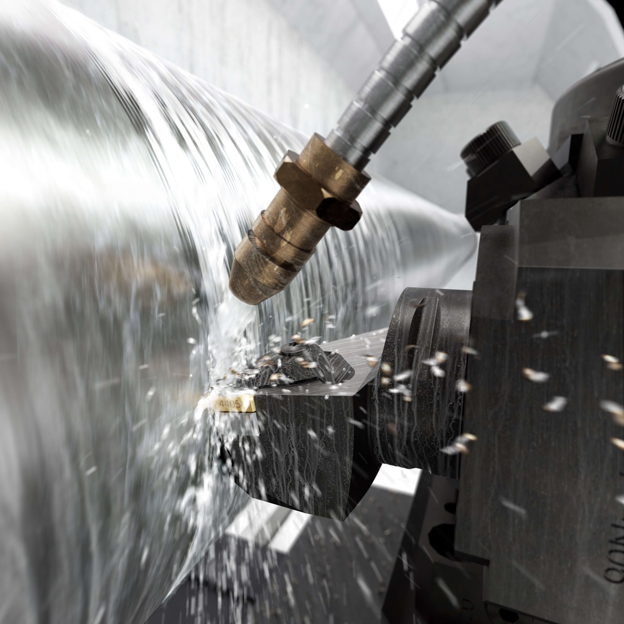 New Steel Turning Grade for High-Feed Roughing Sandvik-Coromant_GC4405-Coolant-Action_IMAGE (1)