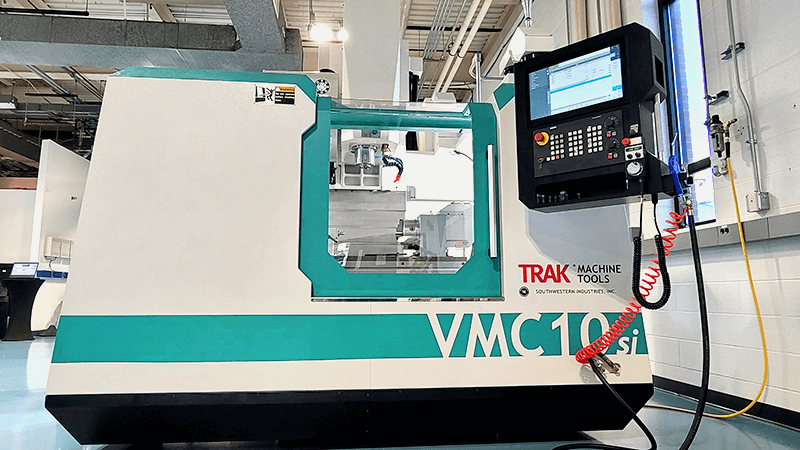 TRAK Machine Tools and Connecticut Center for Advanced Technology Sign Partnership Agreement VMC10si – CCAT (1)