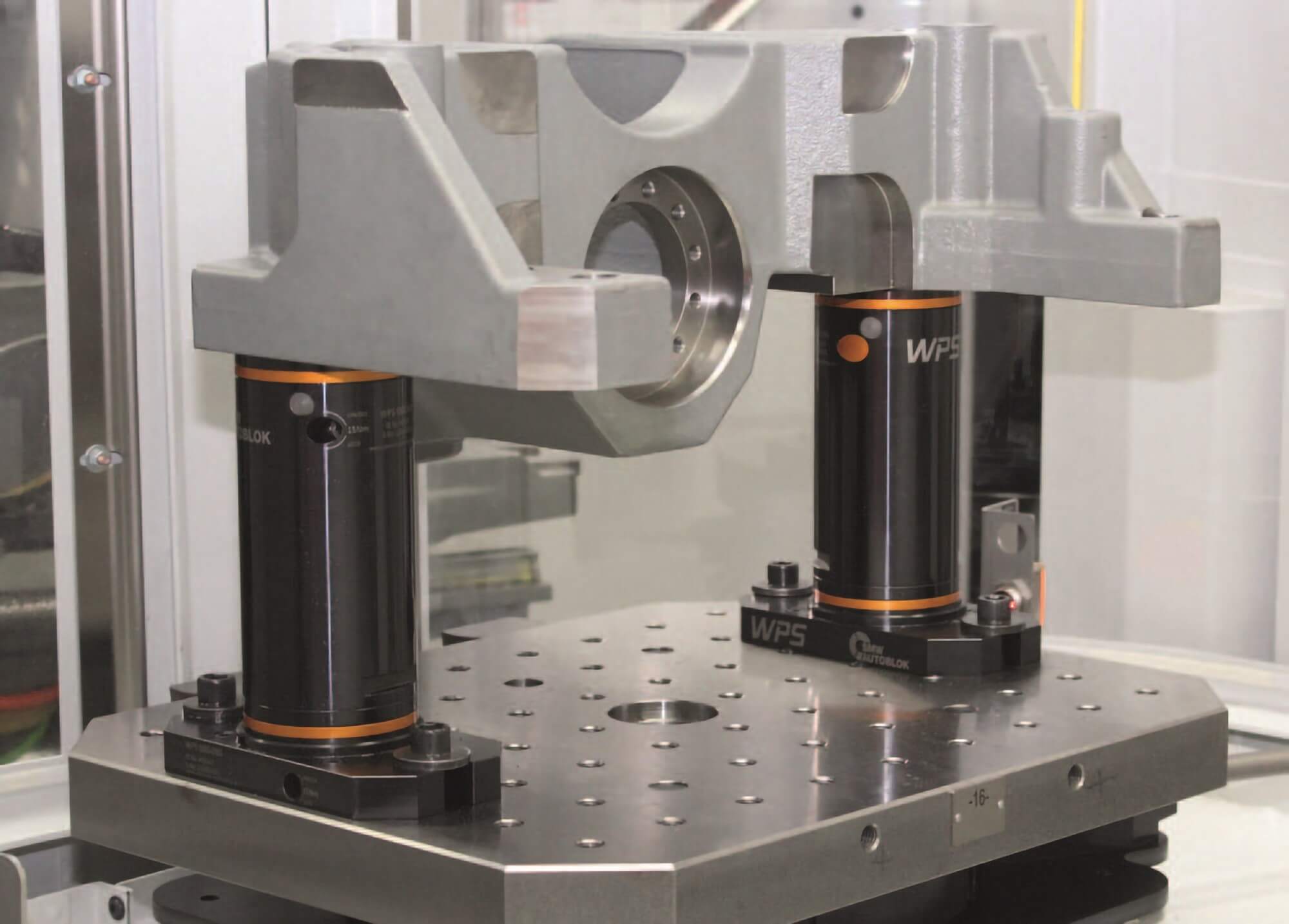 SMW Autoblok’s Zero Point Workpiece Positioning System Now Offered in up to 200 mm Sizes WPS Zero Point Application_SMW Autoblok_060424 (1)