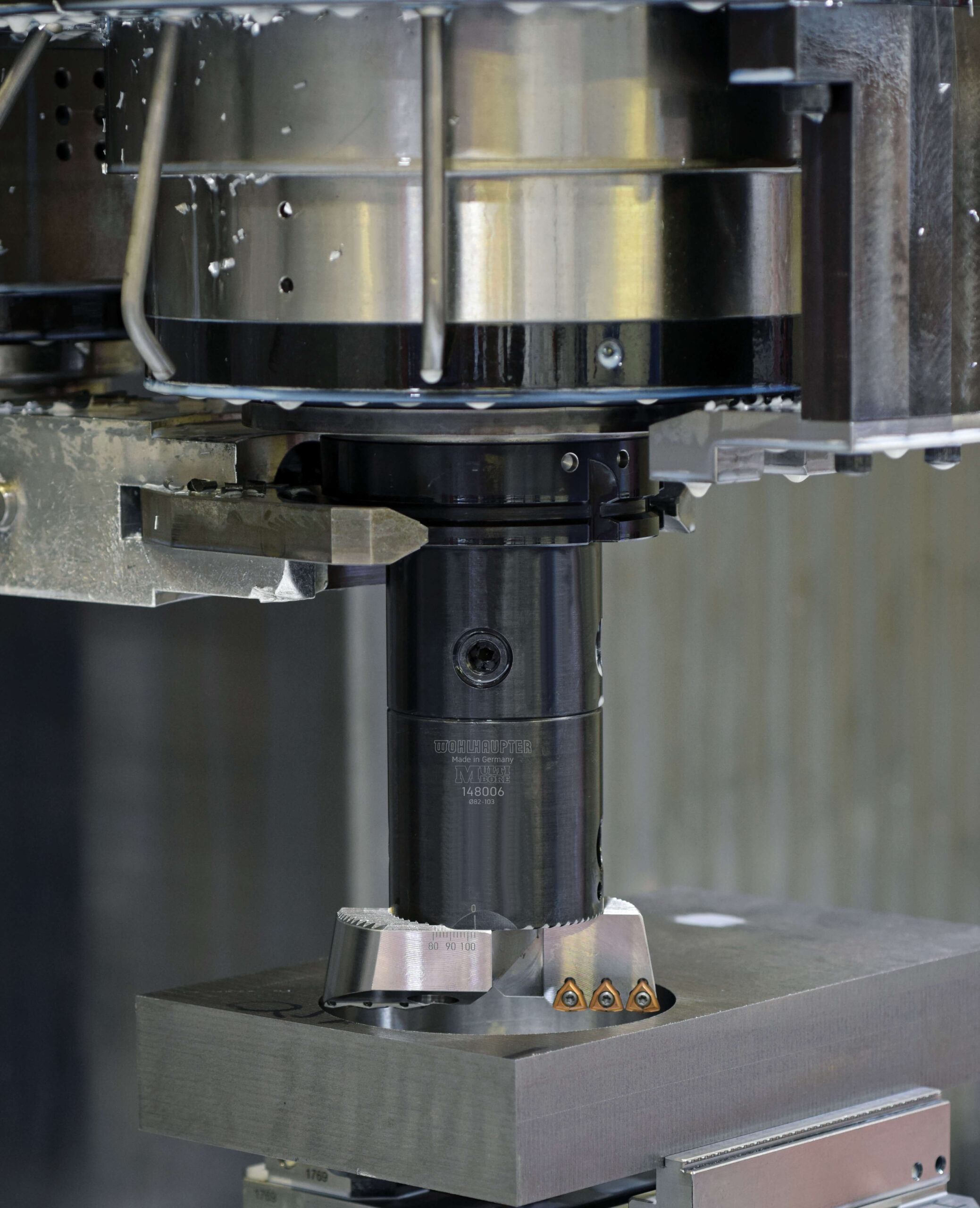 How to Enlarge Existing Holes When Machining Metals Wohlhaupter VolCut (1)