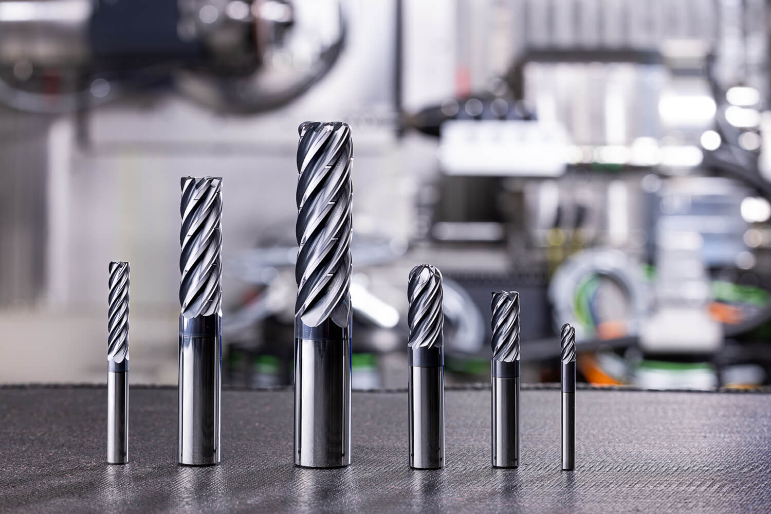 CERATIZIT Launches Six-Flute End Mill CERATIZIT OptiLine Series P166 Six Flute End Mill _LO_RES_FINALS_IMG_1621 (1)