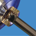 Thinbit® Mini Groove'N Turn® Acme Threading Inserts MGT ACME Insert in threading (1)